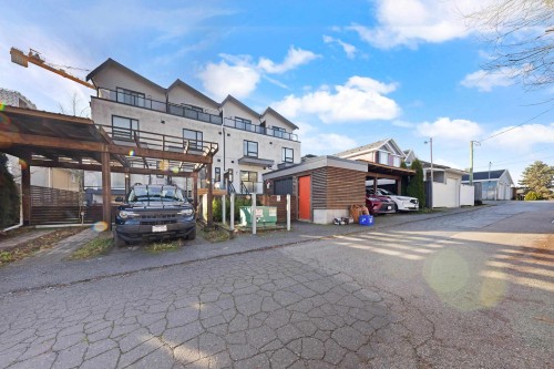 2763 Duke Street, Vancouver, BC 