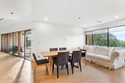 7353 Yew Street, Vancouver, BC 