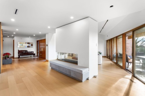 7353 Yew Street, Vancouver, BC 