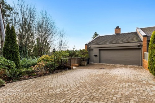 7353 Yew Street, Vancouver, BC 