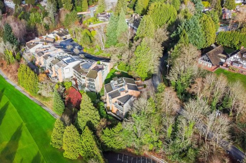 7353 Yew Street, Vancouver, BC 