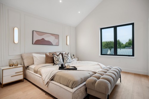 2-1915 3Rd Avenue E, Vancouver, BC 