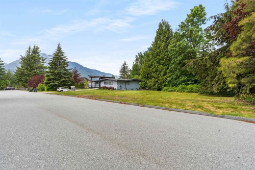2361 Friedel Crescent, Squamish, BC 