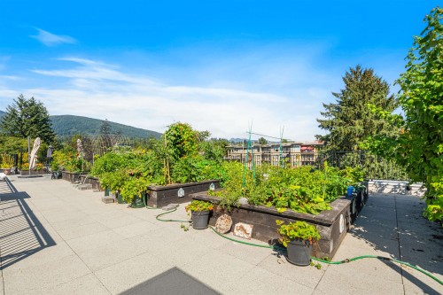 Th5-2137 Chesterfield Avenue, North Vancouver, BC 