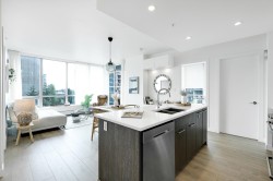 803-9060 University Crescent  Burnaby, BC V5A 0E1