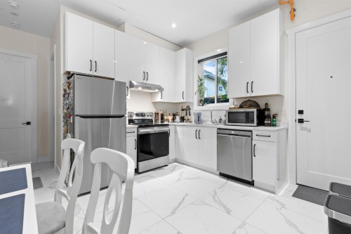 1421 Barberry Drive, Port Coquitlam, BC 