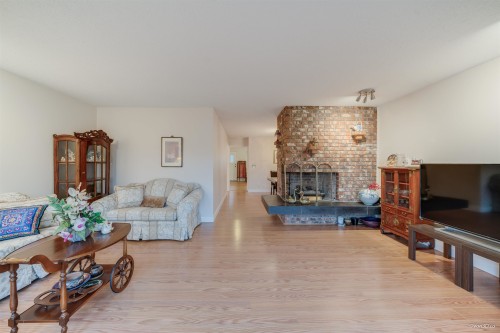 2813 Windrum Avenue, Coquitlam, BC 