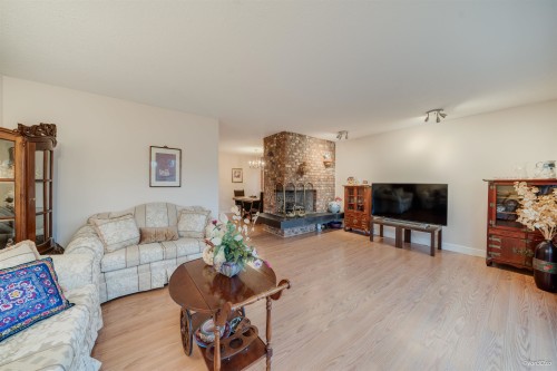 2813 Windrum Avenue, Coquitlam, BC 