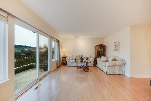 2813 Windrum Avenue, Coquitlam, BC 