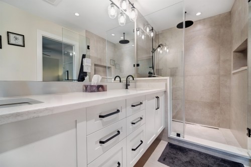 2488 Belloc Street, North Vancouver, BC 