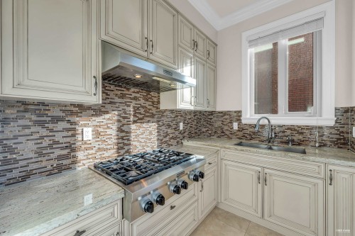 3369 Puget Drive, Vancouver, BC 