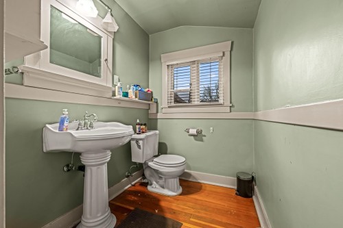 660 13Th Avenue W, Vancouver, BC 