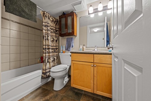 660 13Th Avenue W, Vancouver, BC 