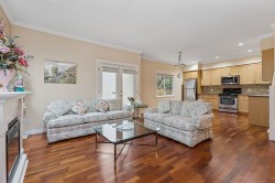 19-7331 No. 4 Road  Richmond, BC V6Y 2T4