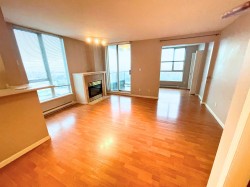 19xx-7077 Beresford Street  Burnaby, BC V5E 4J5