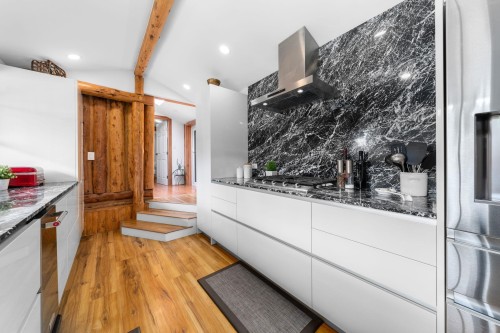 2540 Boswell Avenue, North Vancouver, BC 