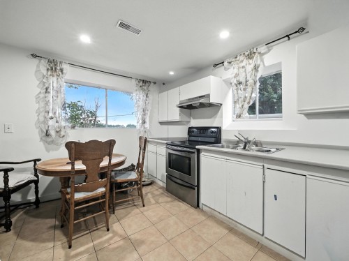 83 Warrick Street, Coquitlam, BC 