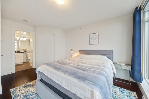 907-7090 Edmonds Street, Burnaby, BC 