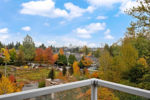 907-7090 Edmonds Street, Burnaby, BC 