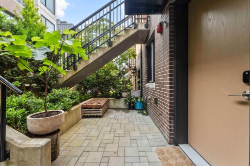 7605 Yukon Street, Vancouver, BC 