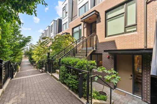 7605 Yukon Street, Vancouver, BC 