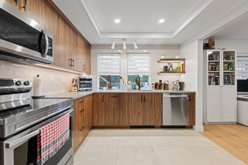 203-3401 Curle Avenue  Burnaby, BC V7S 1M7