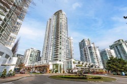 2106-1199 Marinaside Crescent  Vancouver, BC V6Z 2Y2