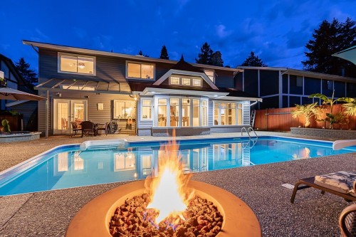 5271 Cambridge Court  Delta, BC V4M 3Z1