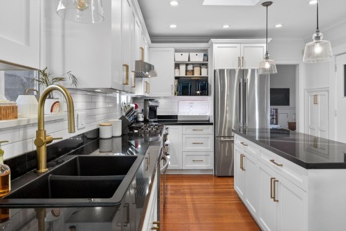 4387 St. George Street, Vancouver, BC 