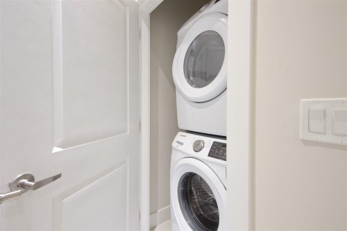 215 64Th Avenue E, Vancouver, BC 