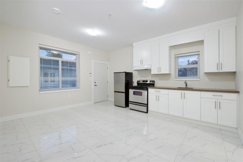 215 64Th Avenue E, Vancouver, BC 