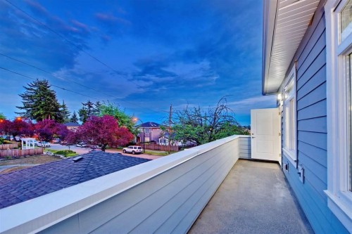 215 64Th Avenue E, Vancouver, BC 