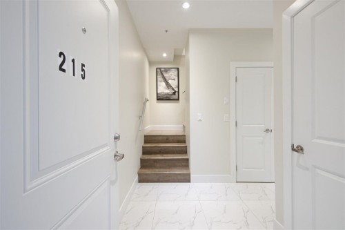 215 64Th Avenue E, Vancouver, BC 