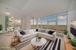 2807-680 Quayside Drive  New Westminster, BC V3M 0P2