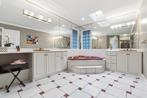 305 Sorrento Place, Coquitlam, BC 