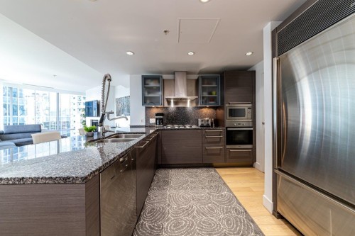 2208-1111 Alberni St, Vancouver, BC 