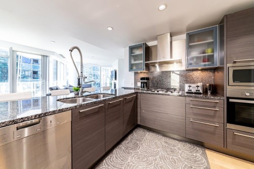 2208-1111 Alberni St, Vancouver, BC 