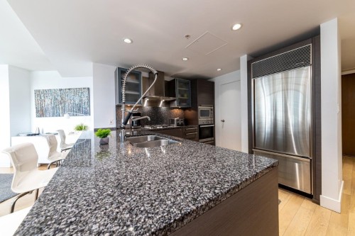 2208-1111 Alberni St, Vancouver, BC 