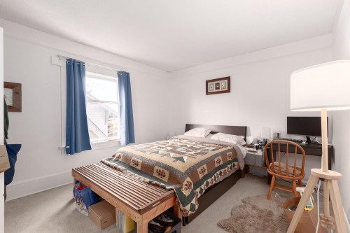 2483 6Th Avenue W, Vancouver, BC 