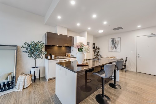 2207-6383 Mckay Avenue, Burnaby, BC 