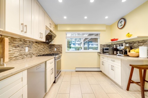 25-11551 Kingfisher Drive, Richmond, BC 