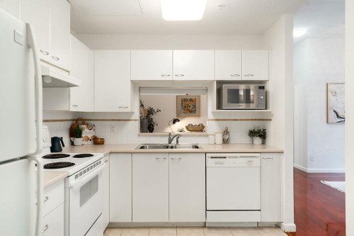 101-4425 Halifax Street, Burnaby, BC 