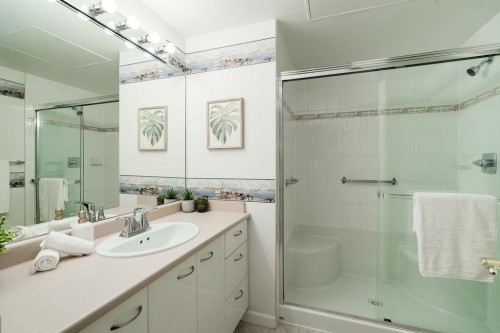 101-4425 Halifax Street, Burnaby, BC 