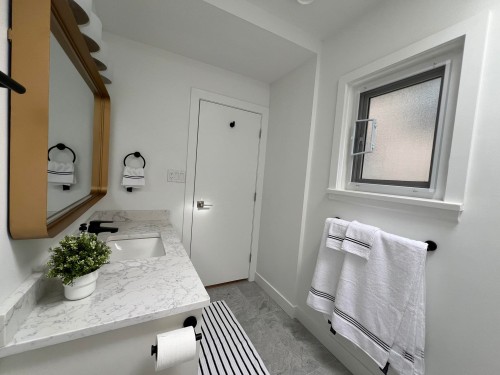 3534 17Th Avenue W, Vancouver, BC 