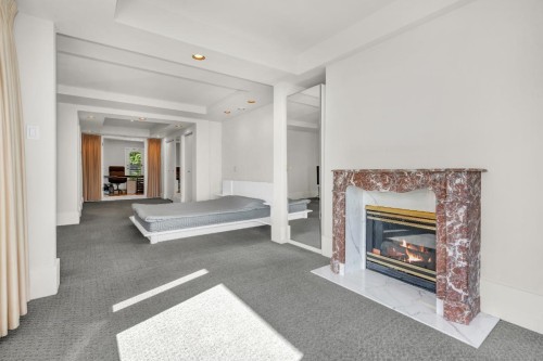 1437 Bramwell Road, West Vancouver, BC 