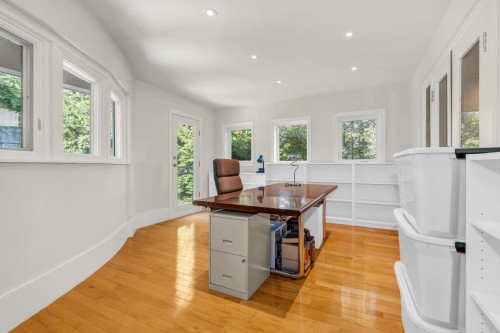 1437 Bramwell Road, West Vancouver, BC 