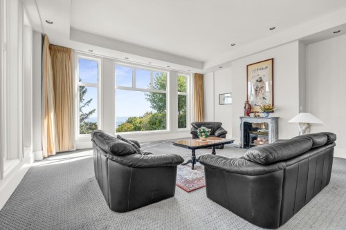 1437 Bramwell Road, West Vancouver, BC 