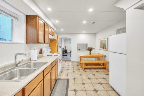 3296 Institute Road, North Vancouver, BC 