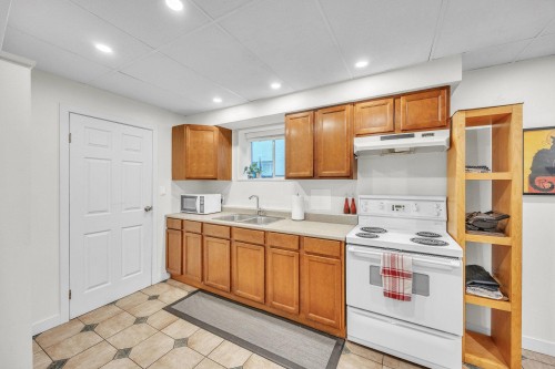 3296 Institute Road, North Vancouver, BC 