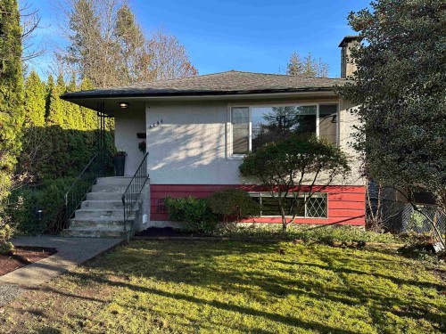 3296 Institute Road, North Vancouver, BC 